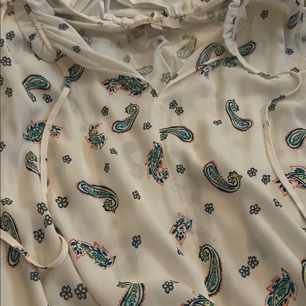 LOFT White Paisley Short Sleeve Top